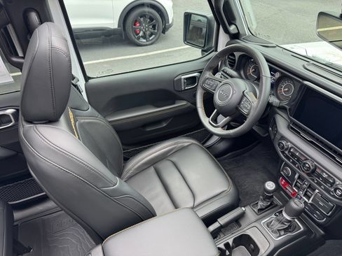 Used 2024 Jeep Wrangler Unlimited Rubicon 392 AWD/4WD image 33
