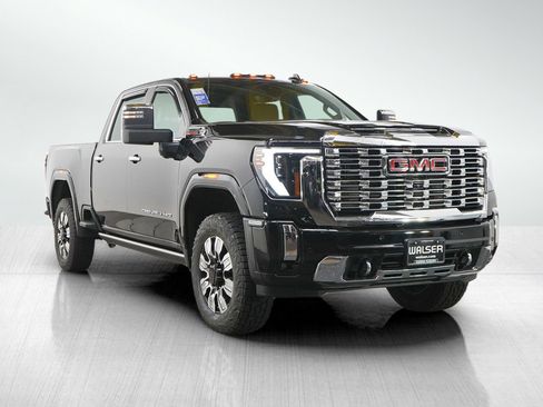 Used 2024 GMC Sierra 3500 Denali w/ Denali Reserve Package AWD/4WD image 7