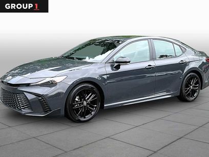 Used 2025 Toyota Camry SE w/ Convenience Package