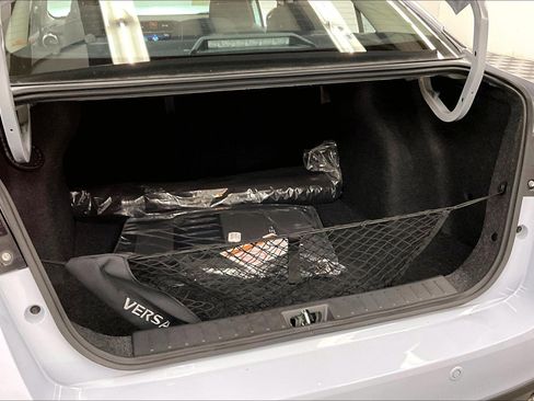 New 2025 Nissan Versa SR w/ Trunk Package FWD image 76