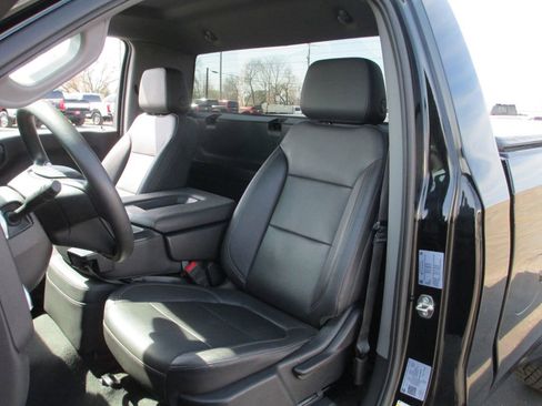 Used 2021 GMC Sierra 1500 4x4 Regular Cab w/ Sierra Value Package image 18