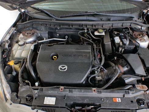 Used 2010 MAZDA MAZDA3 s Sport image 32