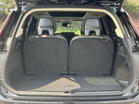 New 2025 Volvo XC90 B6 Plus image 30