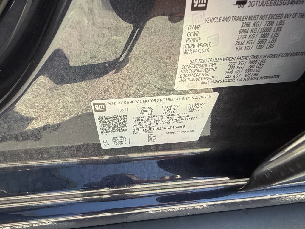 Used 2025 GMC Sierra 1500 AT4 w/ AT4 Premium Package AWD/4WD image 40