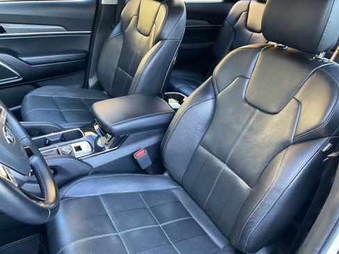 Used 2020 Kia Telluride SX image 34