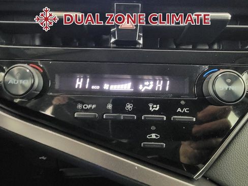 Used 2023 Toyota Camry SE image 24