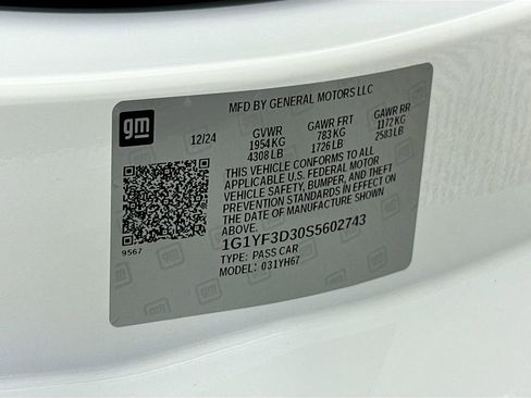 Used 2025 Chevrolet Corvette Z06 RWD image 28