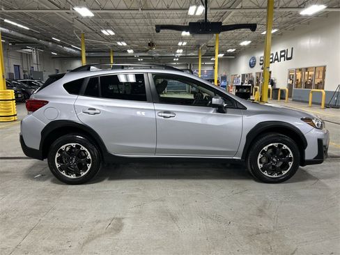 Certified 2023 Subaru Crosstrek 2.0i Premium image 9