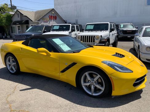 Used 2014 Chevrolet Corvette Stingray Convertible w/ 2LT Preferred Equipment Group RWD image 19