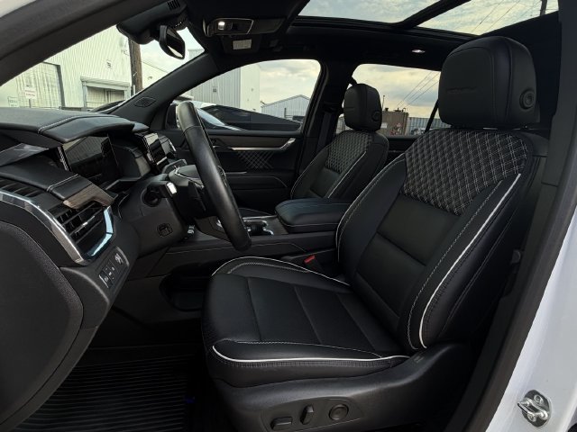 Used 2025 GMC Acadia Denali w/ LPO, Floor Liner Package FWD image 24