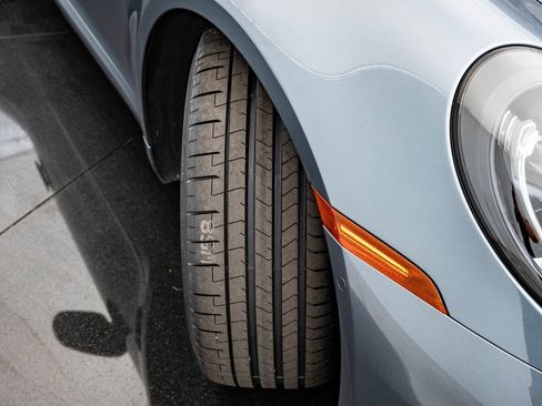 Certified 2025 Porsche 911 Carrera RWD image 47