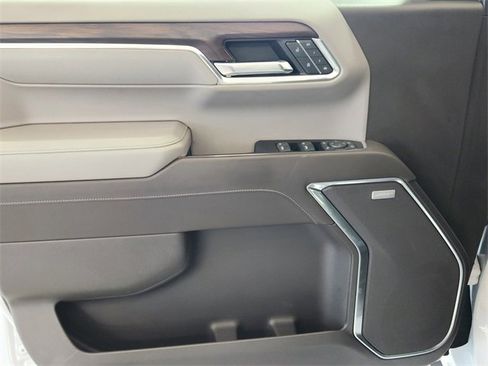 Used 2022 GMC Sierra 1500 SLT image 7