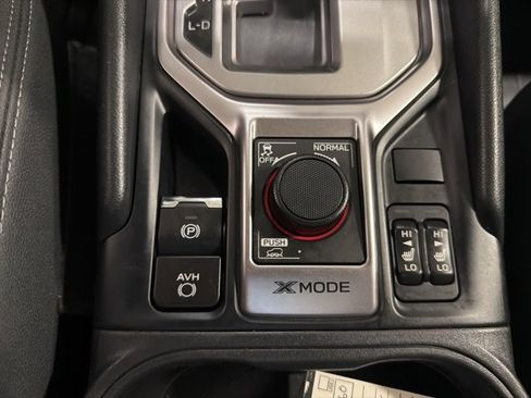 Used 2023 Subaru Forester Premium image 37