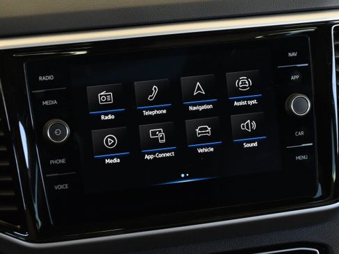 Used 2023 Volkswagen Atlas Cross Sport SEL R-Line AWD/4WD image 20