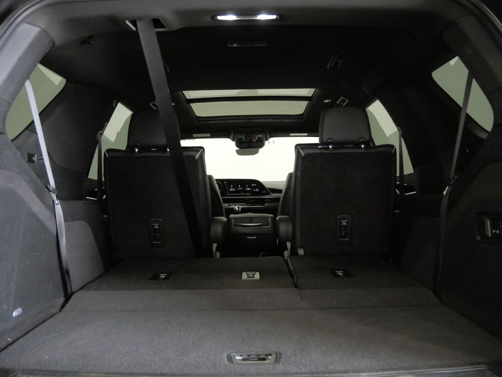 Used 2023 Cadillac Escalade Sport AWD/4WD image 29