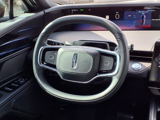 Certified 2025 Lincoln Nautilus Premier w/ Jet Appearance Package AWD/4WD image 7
