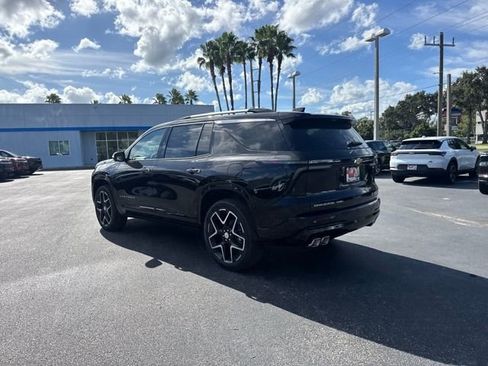 New 2026 Chevrolet Traverse High Country w/ LPO, Floor Liner Package image 7