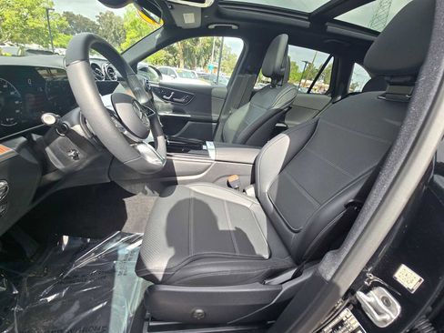 Used 2026 Mercedes-Benz GLC 300 4MATIC image 25