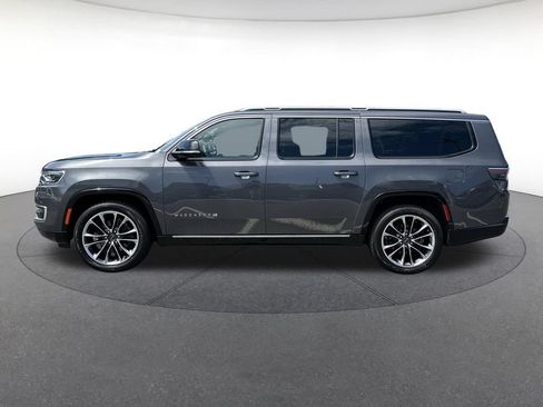 Certified 2024 Jeep Wagoneer L Series III w/ Premium Group I AWD/4WD image 2