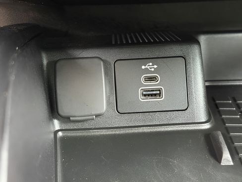 Used 2025 Ford Bronco Sport Badlands AWD/4WD image 13