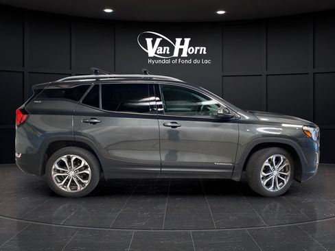 Used 2020 GMC Terrain SLT w/ Preferred Package AWD/4WD image 8
