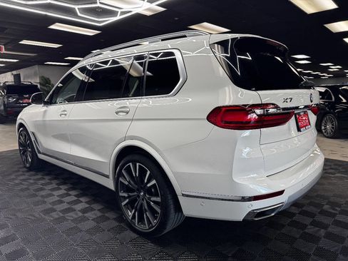 Used 2020 BMW X7 xDrive40i w/ Premium Package image 9