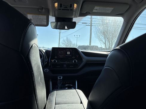 Certified 2020 Toyota Highlander XLE image 27