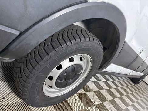 Used 2020 Ford Transit 250 Low Roof image 31