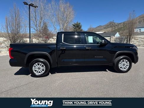 Used 2025 Toyota Tundra SR5 w/ SR5 Convenience Package AWD/4WD image 11