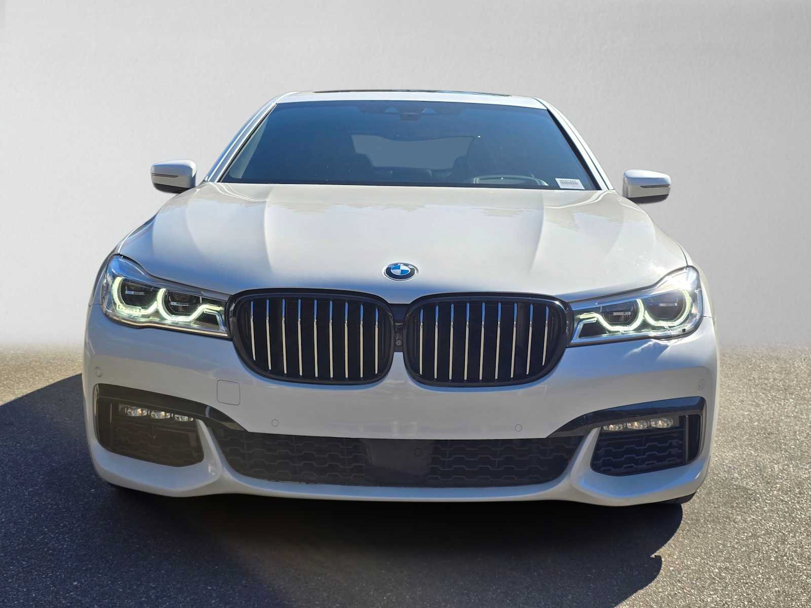Used 2018 BMW 750i RWD image 8