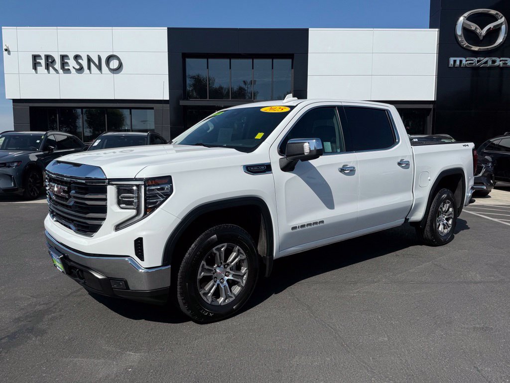 Used 2025 GMC Sierra 1500 SLT AWD/4WD image 4