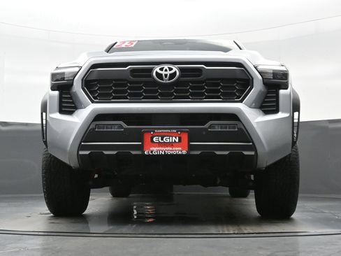 Used 2025 Toyota Tacoma TRD Off-Road w/ TRD Off Road Upgrade Package image 29