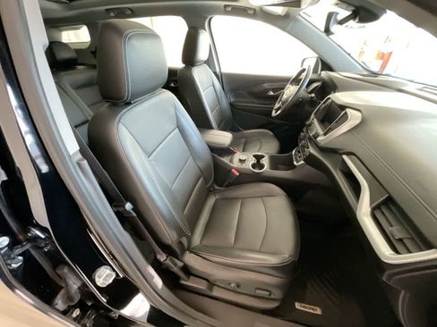 Used 2022 GMC Terrain SLT w/ Tech Package AWD/4WD image 25