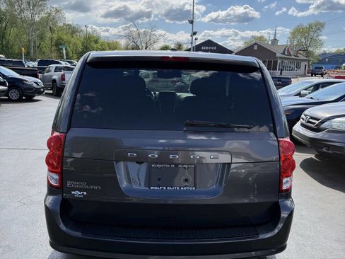 Used 2017 Dodge Grand Caravan SXT w/ Driver Convenience Group FWD image 7