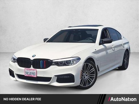 Used 2019 BMW 530e w/ M Sport Package RWD image 1