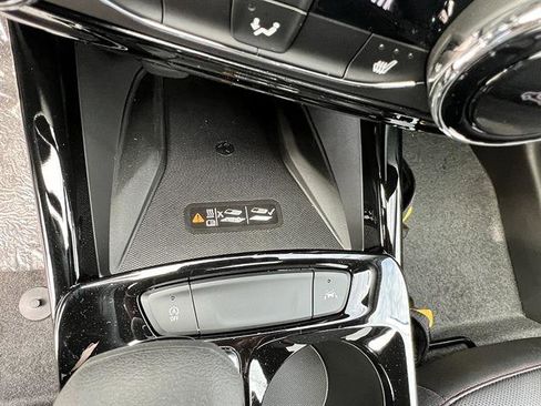 New 2026 Chevrolet Trax RS w/ Sunroof Package FWD image 15