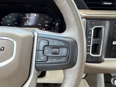 Used 2022 GMC Yukon Denali AWD/4WD image 15