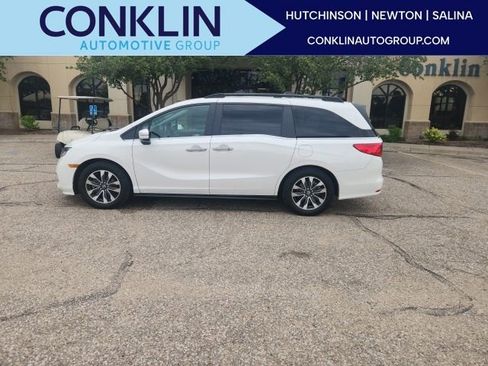 Used 2024 Honda Odyssey EX-L image 1