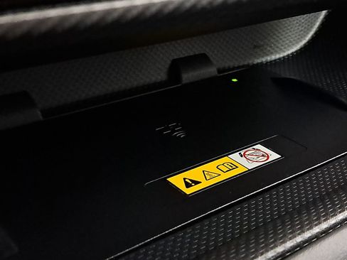 Used 2024 Toyota Highlander XSE image 25