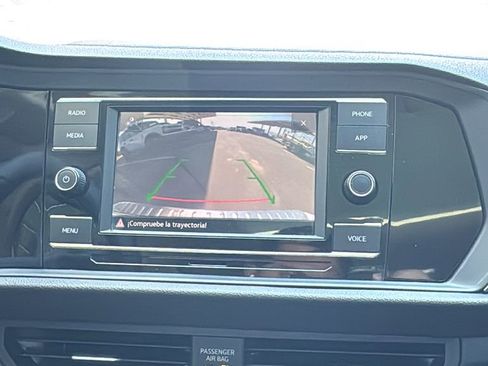 Used 2023 Volkswagen Jetta SE FWD image 16