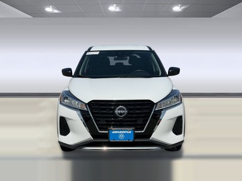 Used 2024 Nissan Kicks S FWD image 6