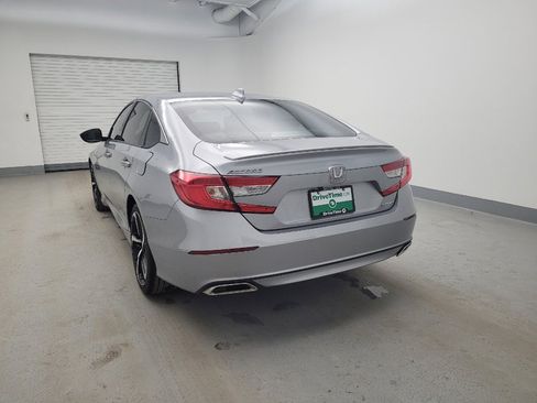 Used 2018 Honda Accord Sport image 6