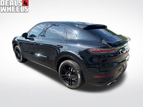 Used 2020 Porsche Cayenne AWD/4WD image 3