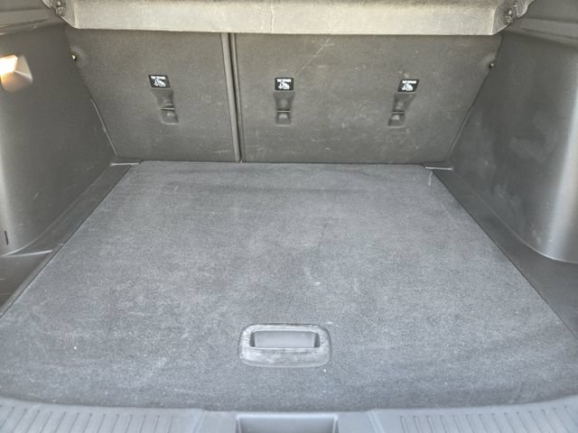 Used 2025 Chevrolet Trax RS w/ Sunroof Package FWD image 21