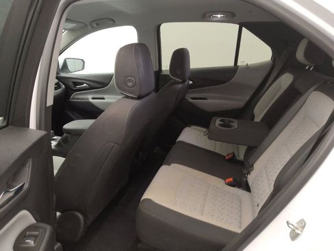 Used 2022 Chevrolet Equinox LT FWD image 18