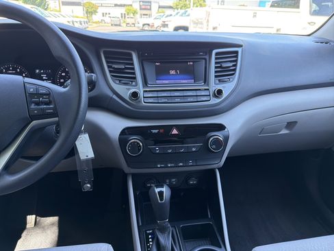 Used 2016 Hyundai Tucson SE w/ Option Group 02 FWD image 28