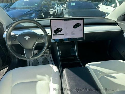 Used 2019 Tesla Model 3 Standard Range Battery RWD image 20