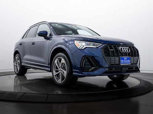New 2025 Audi Q3 2.0T Premium image 1