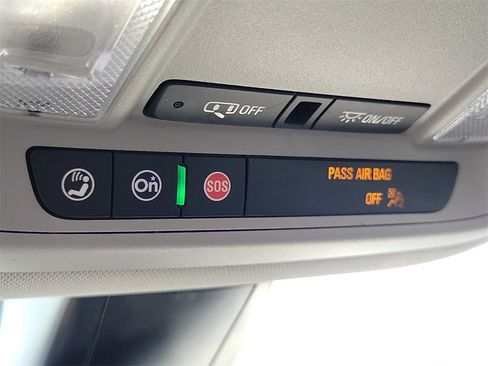 Used 2023 GMC Acadia SLT image 16