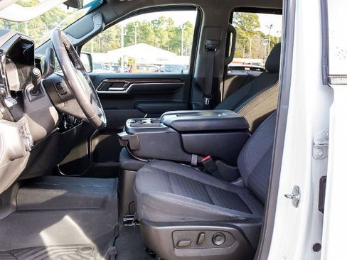 Used 2022 Chevrolet Silverado 1500 LT image 18